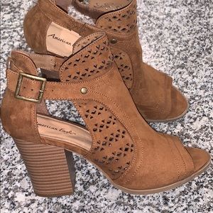 Boot heels